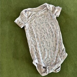 Kyte Baby Printed Onesie 18-24 Months